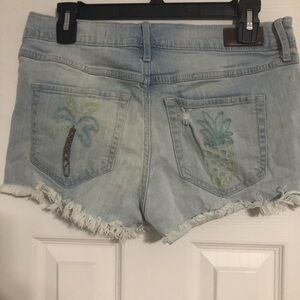 Hollister cut off frayed jean shorts palm tree pineapple embroidered size 11 30”
